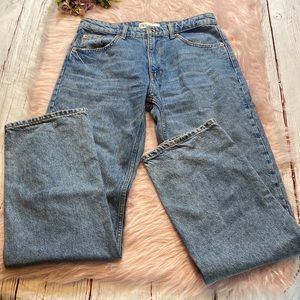 Zara The Mid Waist Straight Jeans sz 6